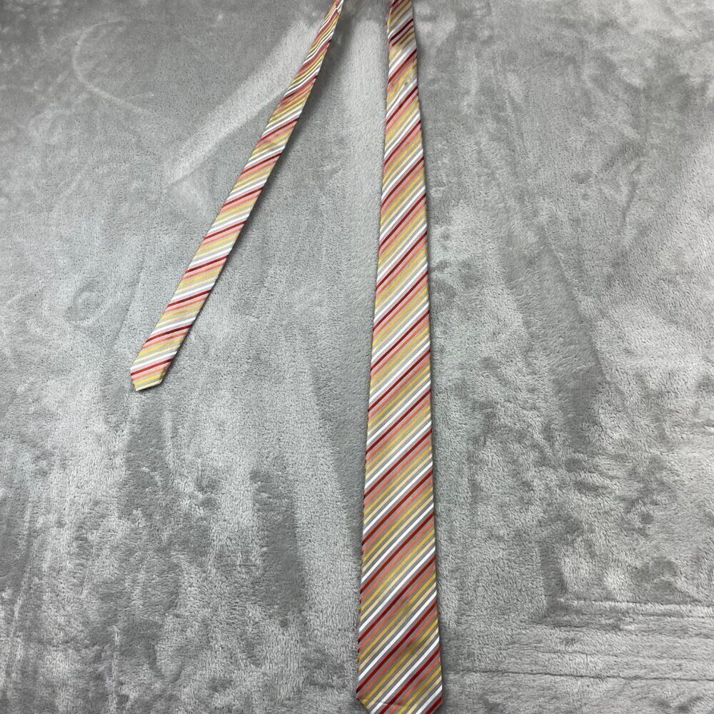 Geoffrey Beene Men's Classic 100% Silk Neck Tie - Picture 2 of 6